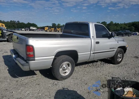 2001 Dodge Ram 1500 z USA, uszkodzony, nr VIN 1B7HC16Y31S197524